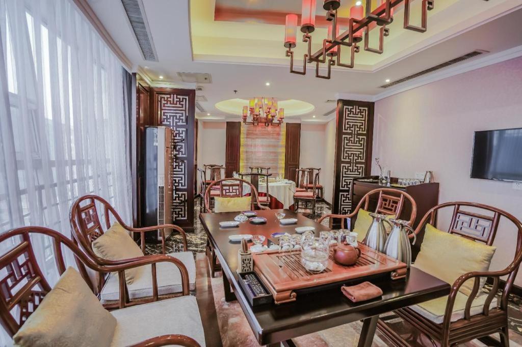 Linyi Blue Horizon Intenational Hotel Экстерьер фото