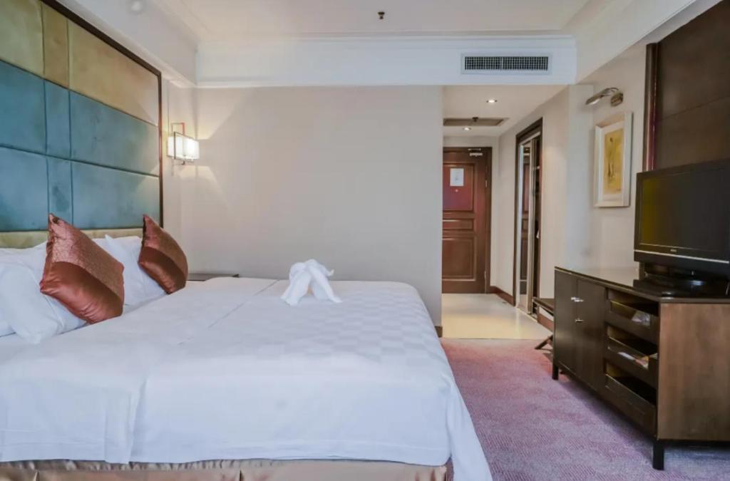 Linyi Blue Horizon Intenational Hotel Экстерьер фото