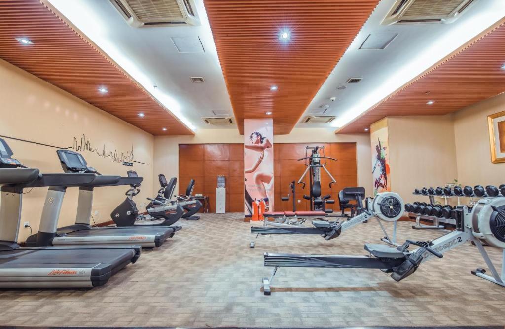 Linyi Blue Horizon Intenational Hotel Экстерьер фото